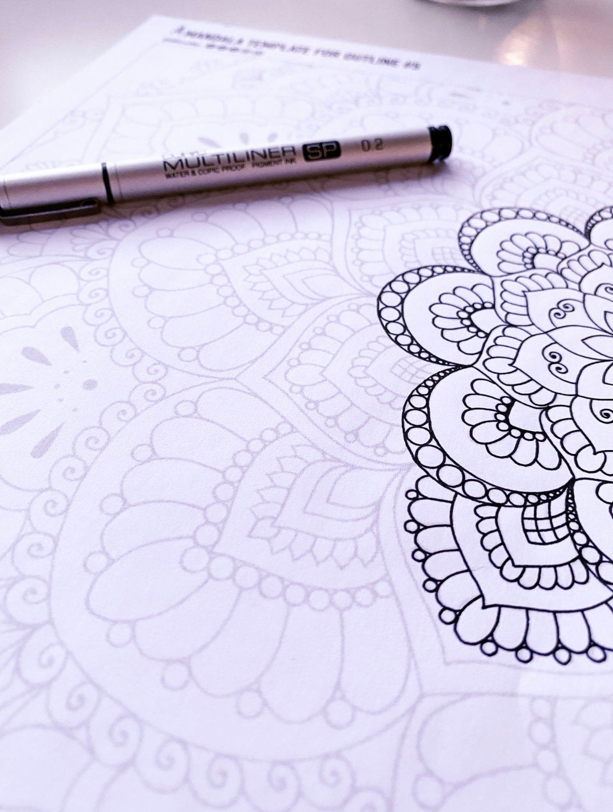 15 Mandalas zum Umreißen und Ausmalen, jpeg, pdf. Mandala-Kunst, digitales Papier, Sofort-Downloads, Malvorlage, Kunsttherapie, Kalligrafie, Nachzeichenblätter