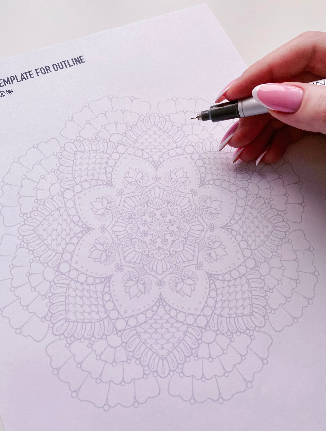 15 Mandalas zum Umreißen und Ausmalen, jpeg, pdf. Mandala-Kunst, digitales Papier, Sofort-Downloads, Malvorlage, Kunsttherapie, Kalligrafie, Nachzeichenblätter