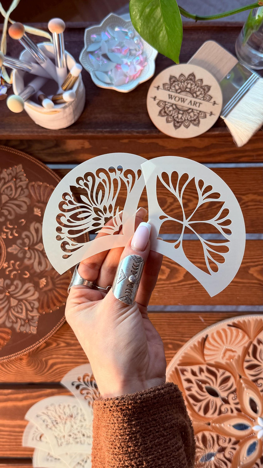 Flexibles Schablonen-Set #5: 20 aufwendige Designs in 3 Größen. Wiederverwendbare Schablonen für Mandalas, dekorative Muster, Dot Painting & DIY Kunst