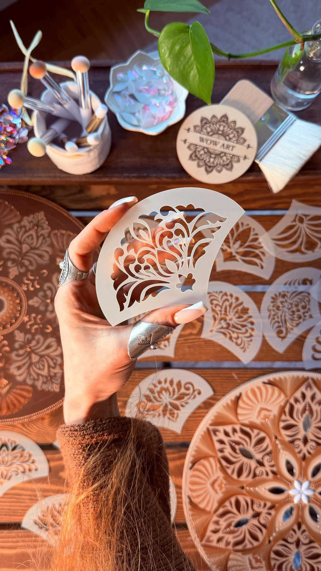 Flexibles Schablonen-Set #5: 20 aufwendige Designs in 3 Größen. Wiederverwendbare Schablonen für Mandalas, dekorative Muster, Dot Painting & DIY Kunst