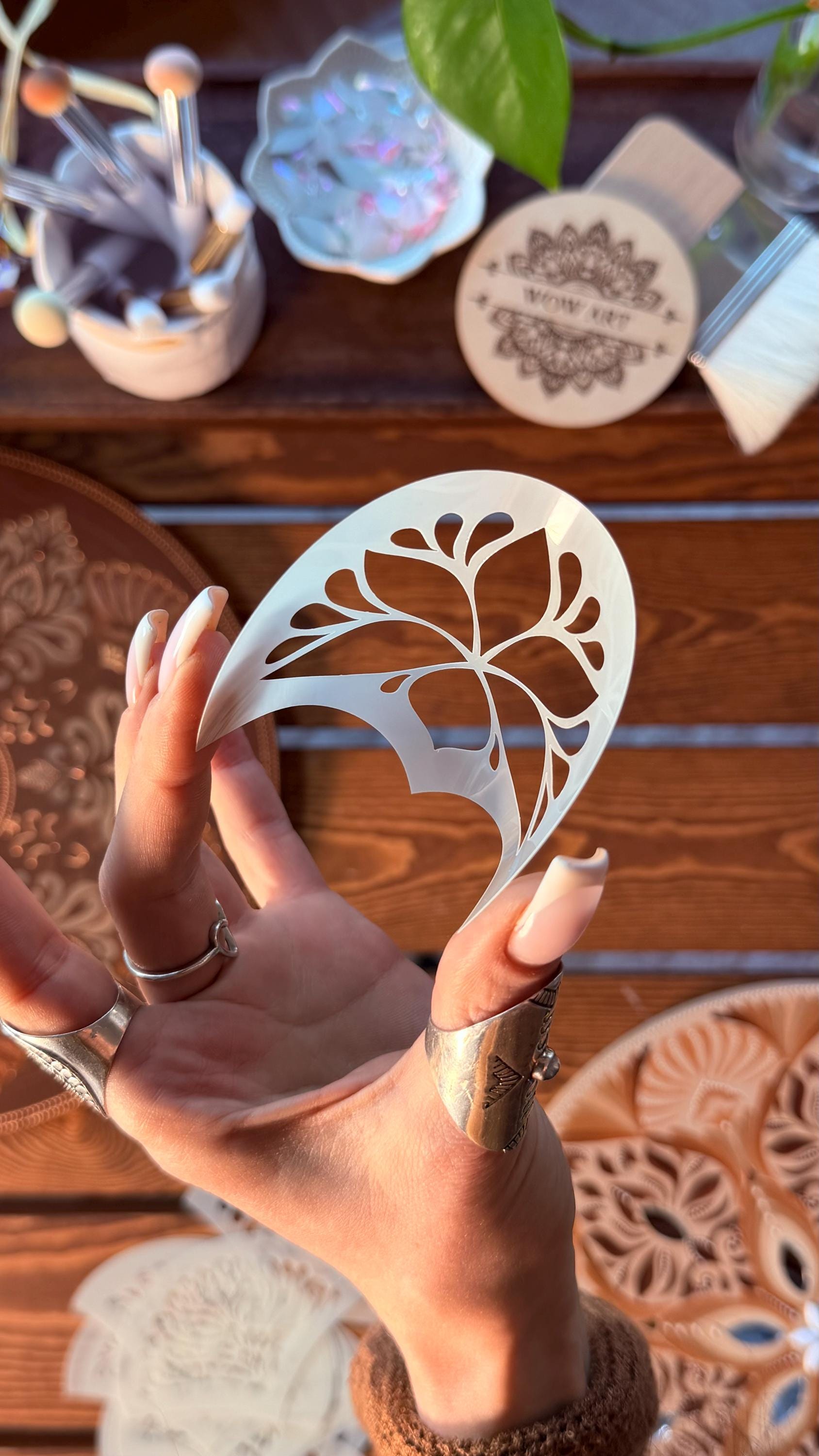 Flexibles Schablonen-Set #5: 20 aufwendige Designs in 3 Größen. Wiederverwendbare Schablonen für Mandalas, dekorative Muster, Dot Painting & DIY Kunst