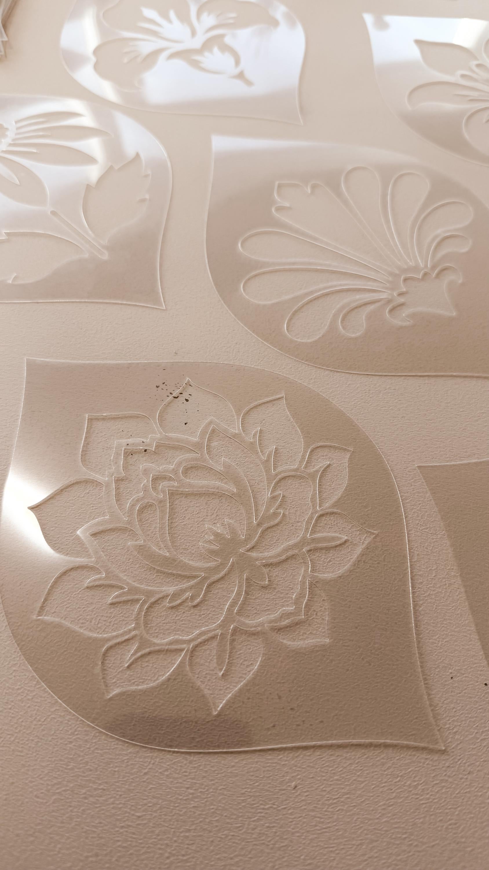 Blumenschablonen-Set #8 | 20 florale Designs in 3 Größen | Wiederverwendbare, flexible Kunststoffschablonen | Rose, Pfingstrose, Lilie für Mandala-Kunst, DIY, Basteln