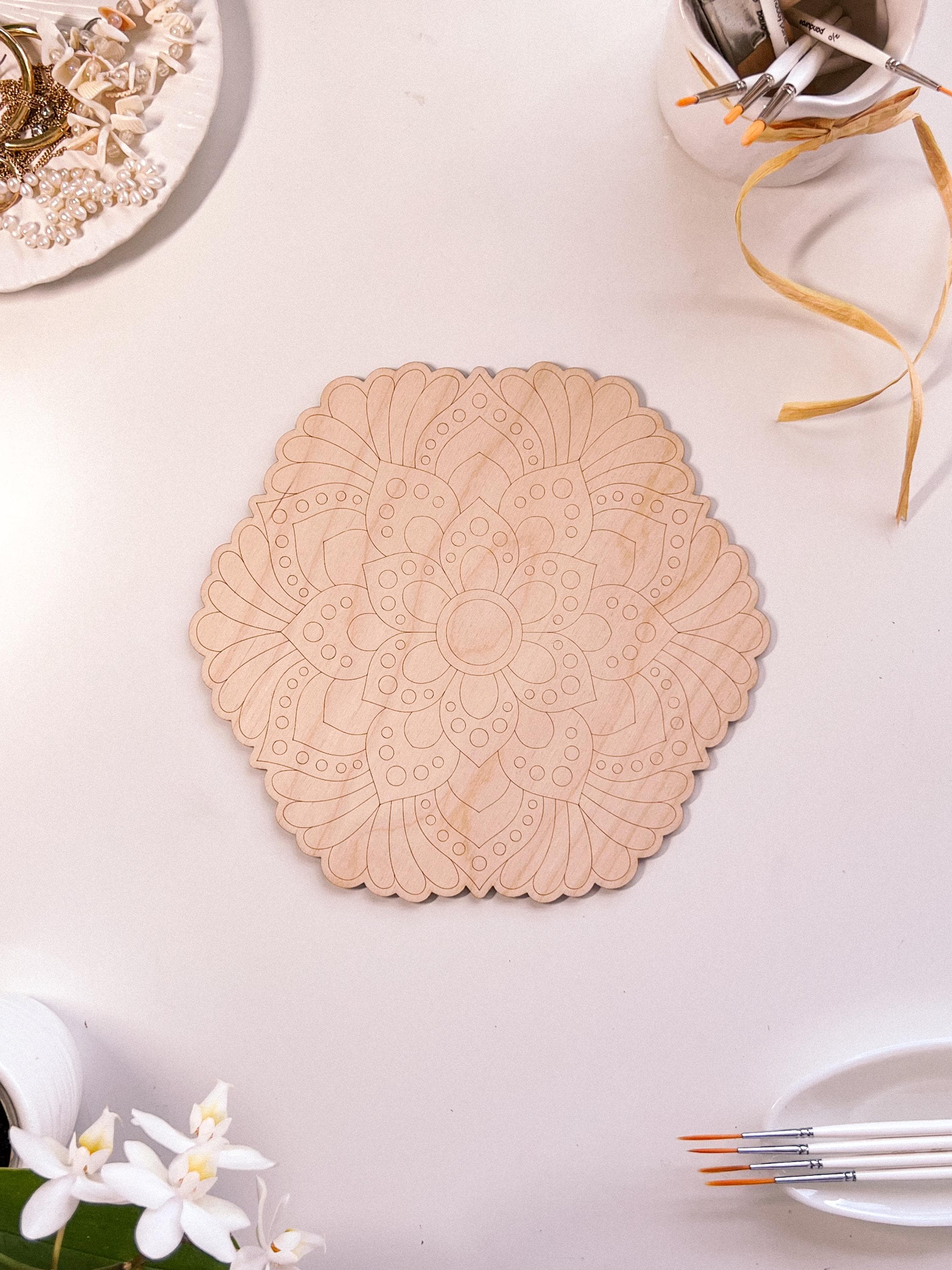 Holzmandala zum Ausmalen, Kunsttherapie, Basteln, Malen für Erwachsene, Wandkunst, Malerei, Heimdekoration, einfaches Zeichnen, Malvorlagen, Mandala-Kunst